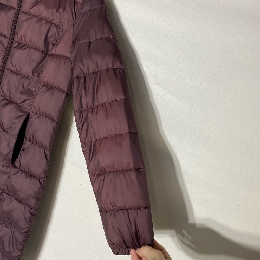 Reitman’s Long Burgundy Quilted Puffer Jacket With Hood XS - Picture 9 of 13